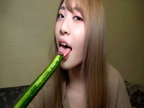 完全プライベート映像　SNSで話題のムキムキえちえち全力美少女・ちゃんよたと初めての二人きりお泊まり　サンプル画像13